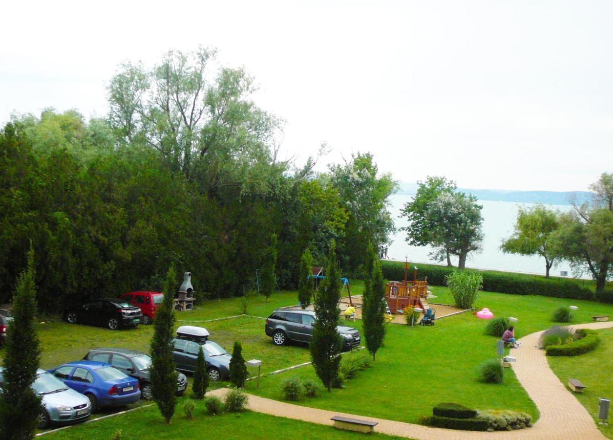 Vízparti SAS Apartman Siófok Bagian luar foto